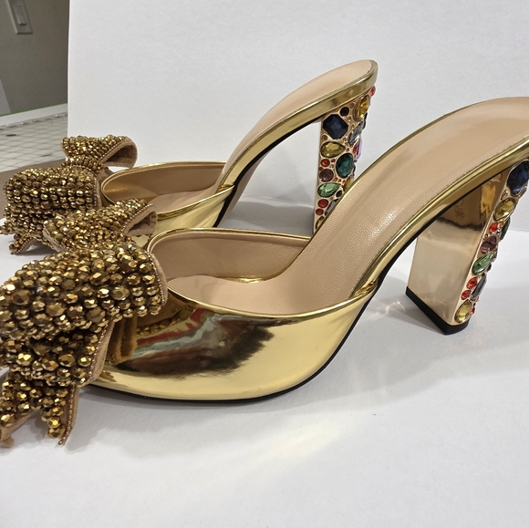 Chic Gold Bow Mules With Multi Colored Stone Jeweled Heels - Picture 4 of 6